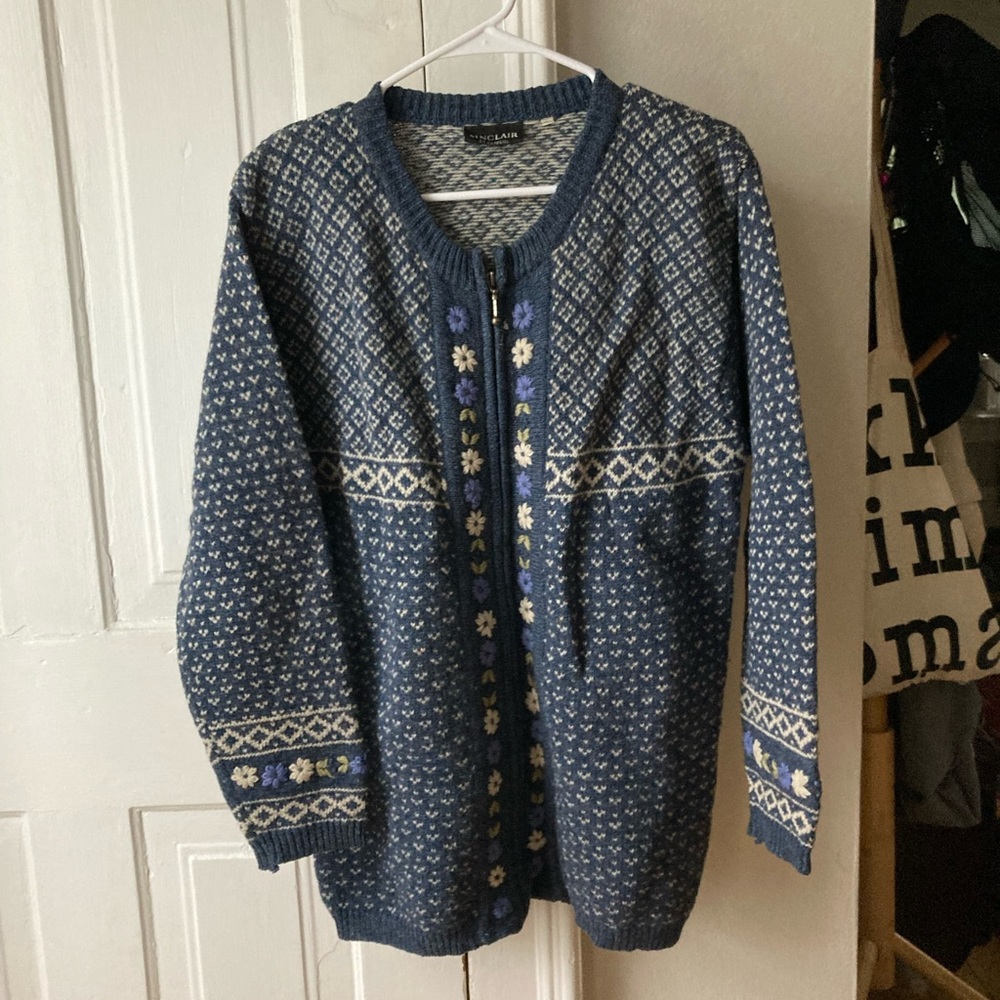 SOLD - Wool zip-up sweater
